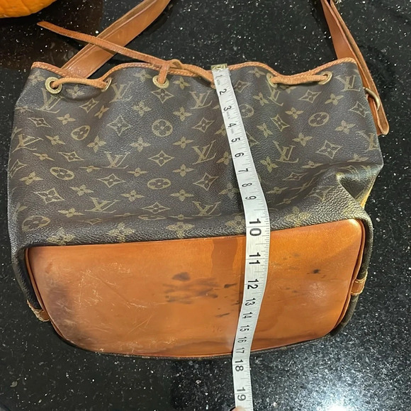 Louis Vuitton Monogram Vintage Noe Bucket Bag - Picture 11 of 11